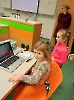 Pokusy předškoláků s mikroskopem_1